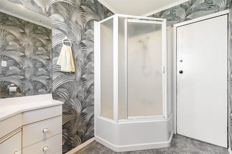 20 Robertson Street, Elderslea, Upper Hutt - Carousel 23