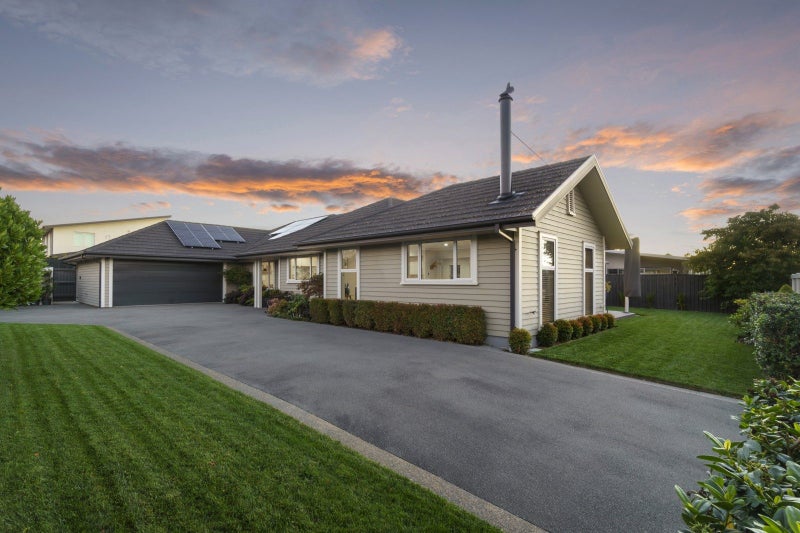 42 Westpark Drive, Burnside, Christchurch - Carousel 1