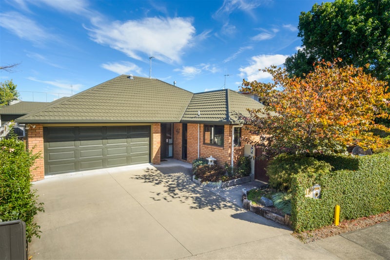 18 Surrey Crescent, Hokowhitu, Palmerston North - Carousel 2