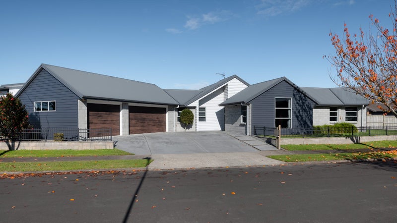 3 Winslow Court, Huntington, Hamilton - Carousel 1