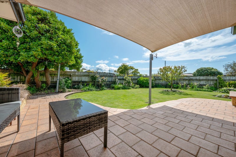 12 Riley Crescent, Redwoodtown, Blenheim - Carousel 2