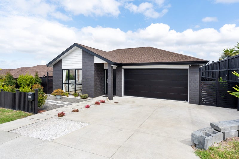 10B Crows Road, Swanson, Auckland - Carousel 1
