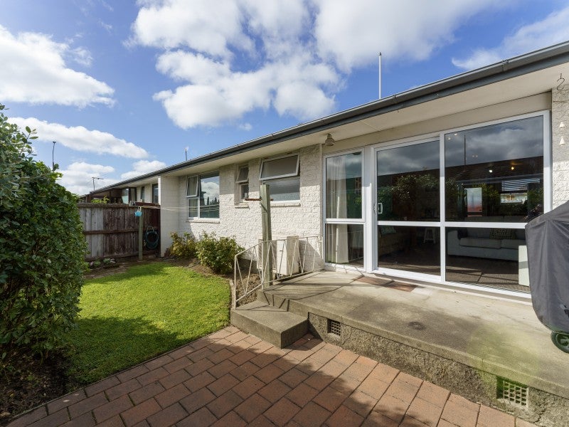 2/28 Lyndon Street, Riccarton, Christchurch - Carousel 1