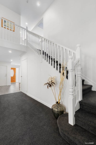10 Melba Street, Beach Haven, Auckland - Carousel 2