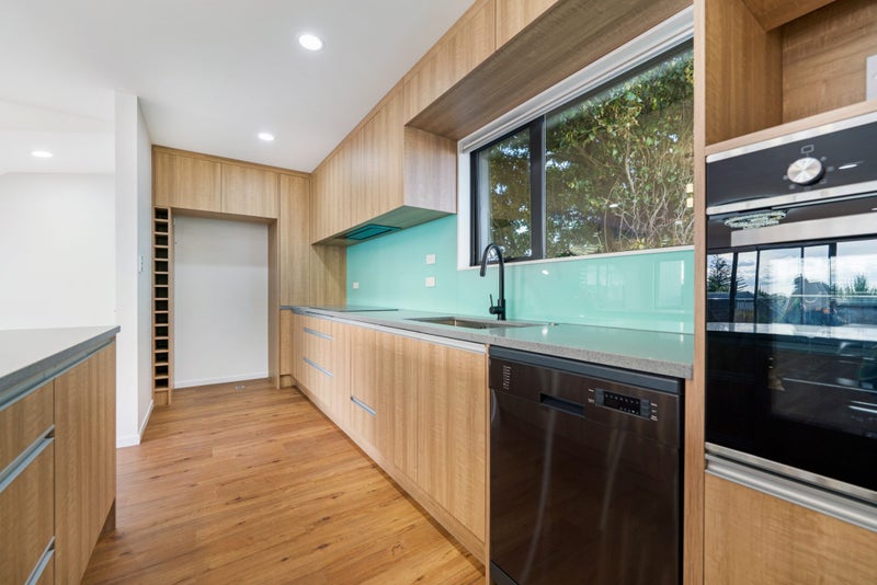 2/127 Stoddard Road, Wesley, Auckland - Carousel 19