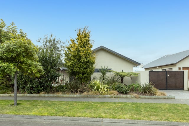 27 Tasman Drive, Poraiti, Napier - Carousel 22
