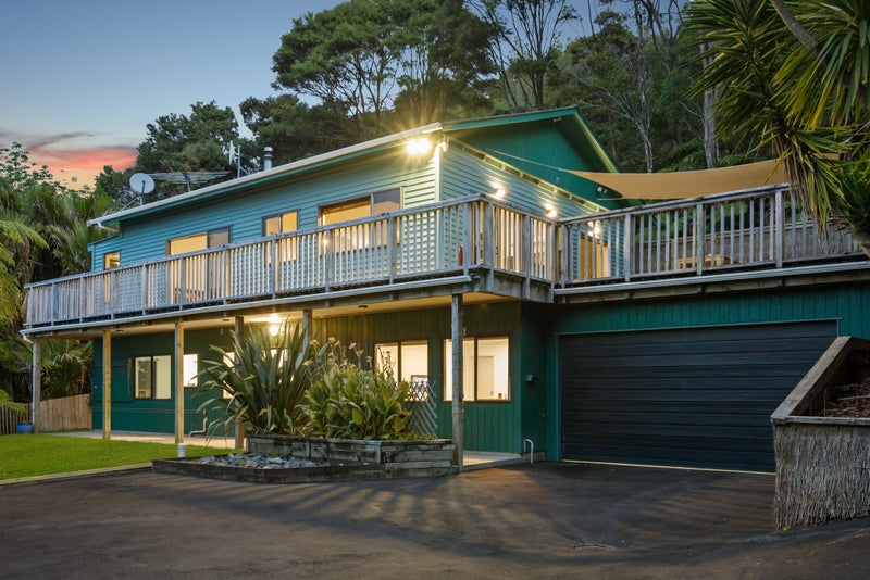 30 Welsh Hills Road, Swanson, Auckland - Carousel 1