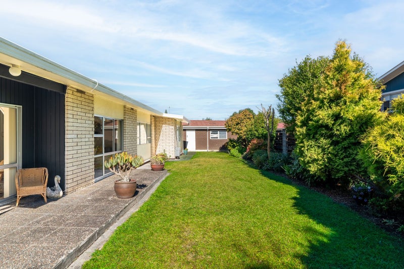 129 Fitzroy Avenue, Fitzroy, Hamilton - Carousel 2