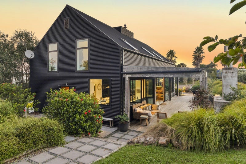 308E Sea View Road, Ostend, Waiheke Island - Carousel 2