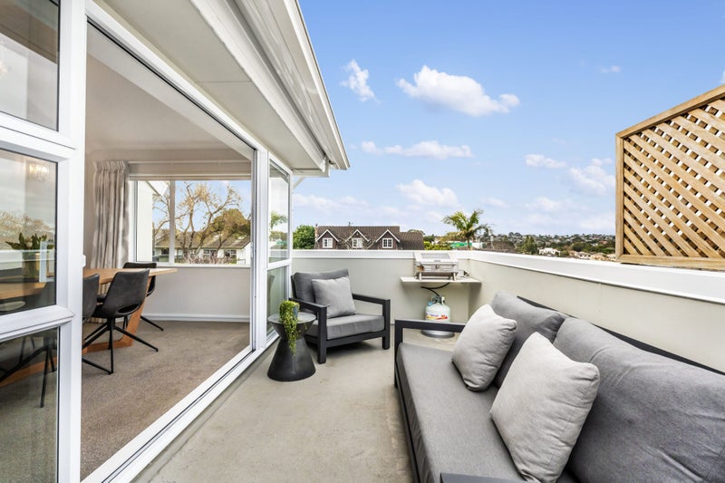 24 McFarland Street, Remuera, Auckland - Carousel 1