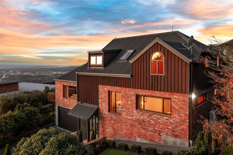 9 Amherst Place, Cashmere, Christchurch - Carousel 2