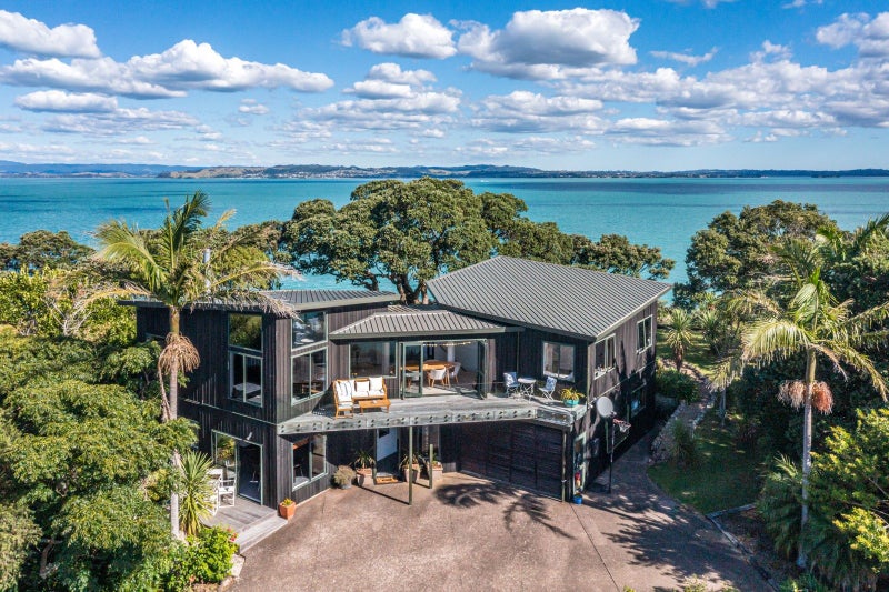 62 Kennedy Point Road, Surfdale, Waiheke Island - Carousel 1