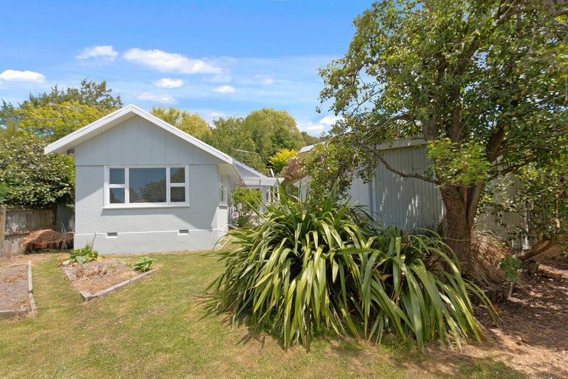 215 Centaurus Road, Saint Martins, Christchurch - Carousel 12