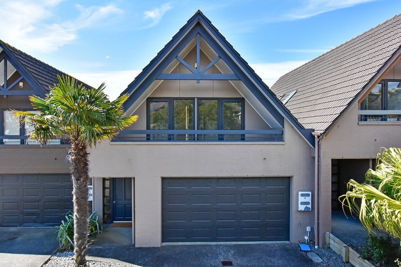 46 Earnslaw Crescent, Clover Park, Auckland - Carousel 1