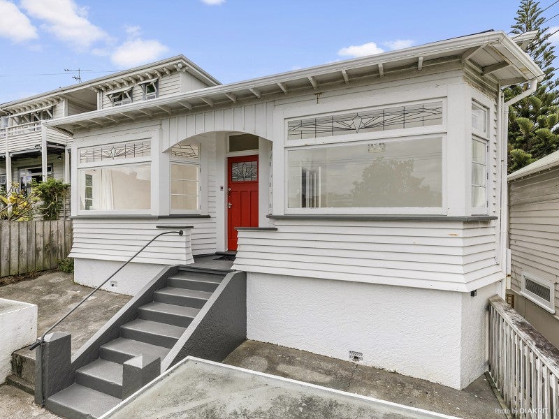 35 Brougham Street, Mount Victoria, Wellington - Carousel 2