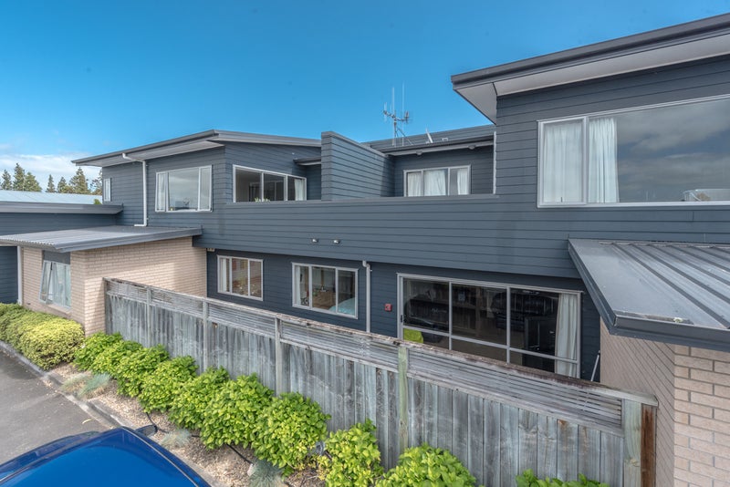 19E Inverness Avenue, Hamilton East, Hamilton - Carousel 1