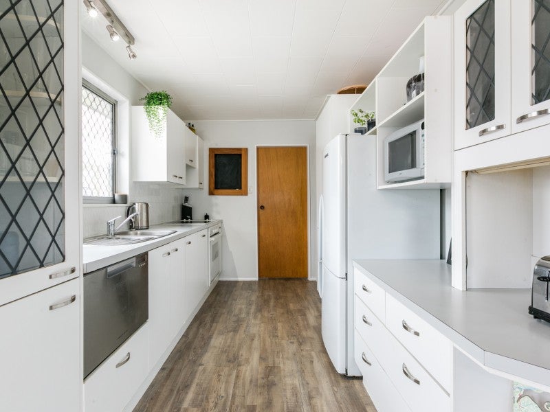 265 Westminster Avenue, Tamatea, Napier - Carousel 2