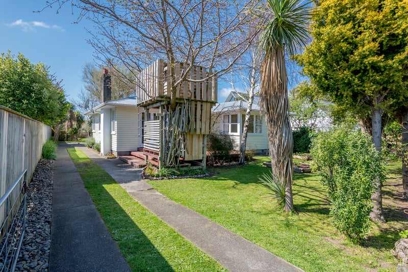 25 Titoki Road, Raumati Beach, Paraparaumu - Carousel 2