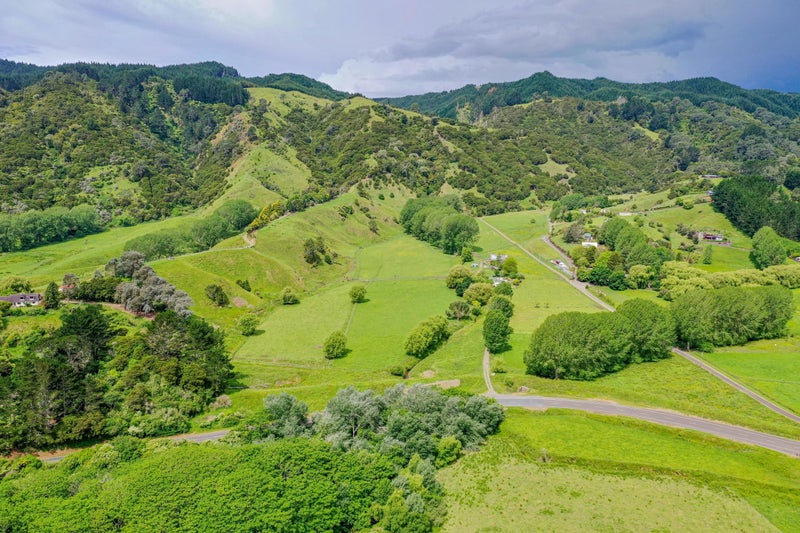 499 Taneatua Road, Whakatane - Carousel 21