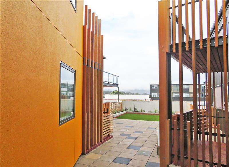 105/321 Jackson Street, Petone, Lower Hutt - Carousel 1