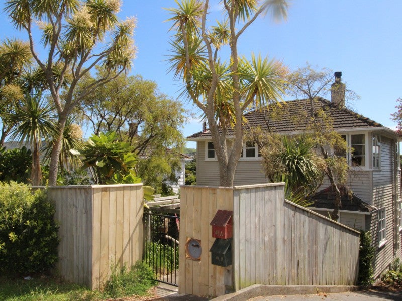 41 Downes Street, Titahi Bay, Porirua - Carousel 1