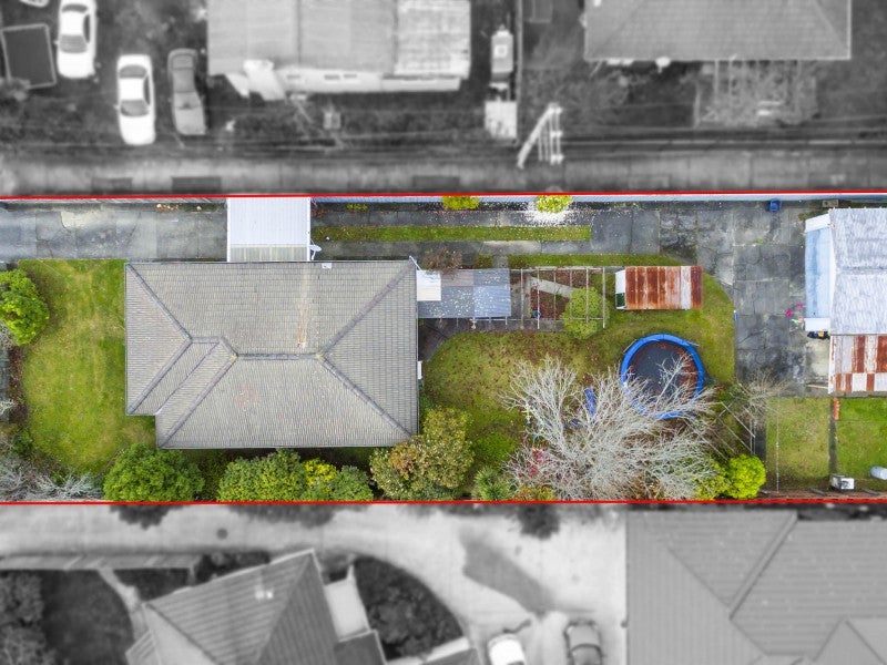 8 Bathurst Street, Silverstream, Upper Hutt - Carousel 1