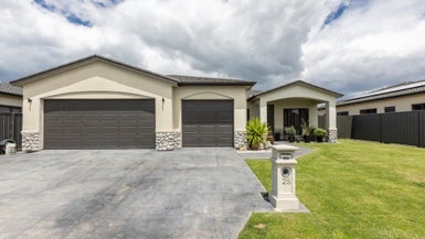 25 Pacific Avenue, Poraiti, Napier - Carousel 1