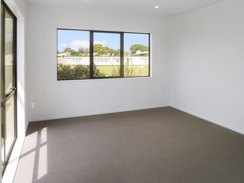 498 Roscommon Road, Clendon Park, Auckland - Carousel 4