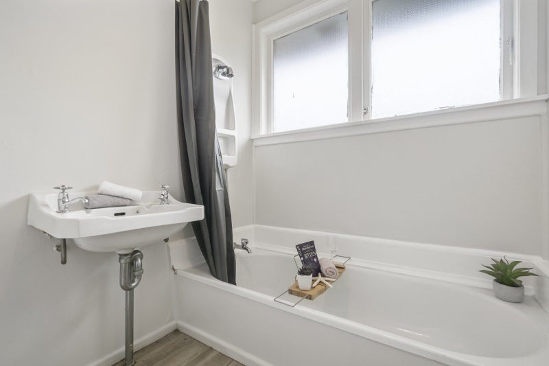 1/9 Green Street, Epuni, Lower Hutt - Carousel 13