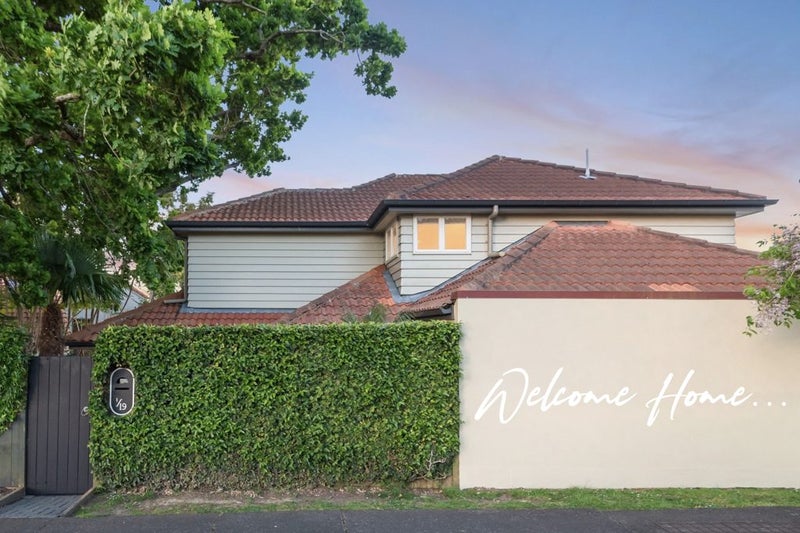 4/19 Rodney Road, Northcote Point, Auckland - Carousel 1