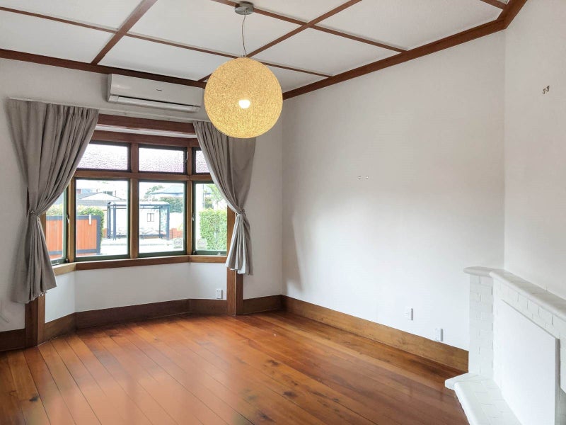 196 Mount Albert Road, Sandringham, Auckland - Carousel 2