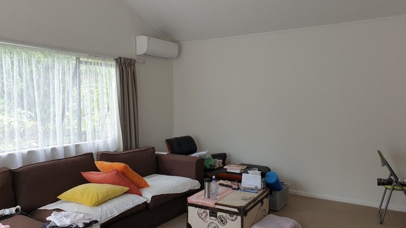 7 St Lucia Place, Unsworth Heights, Auckland - Carousel 2