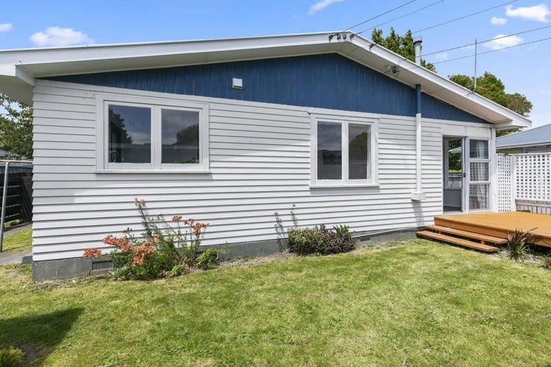 127A Martin Street, Wallaceville, Upper Hutt - Carousel 1