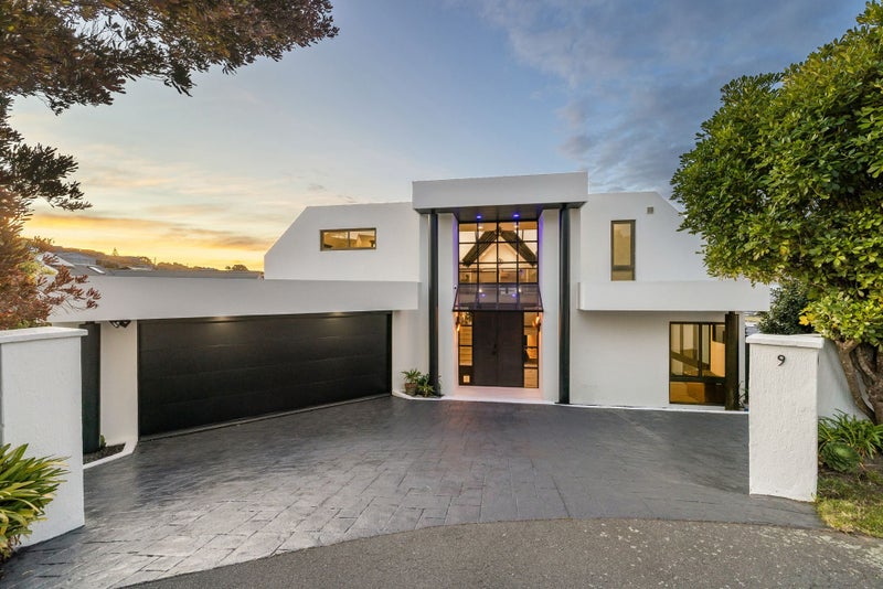 9 Luxton Place, Mount Pleasant, Christchurch - Carousel 2