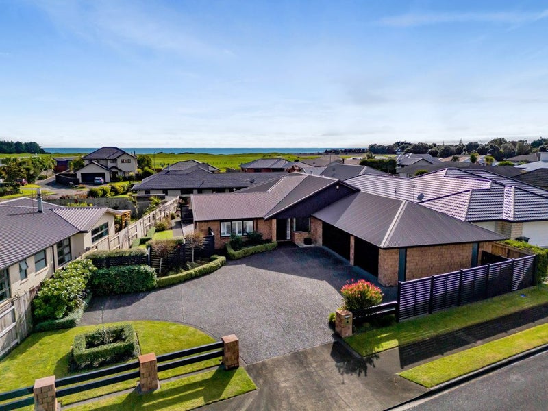 5 Marlin Terrace, Bell Block, New Plymouth - Carousel 1