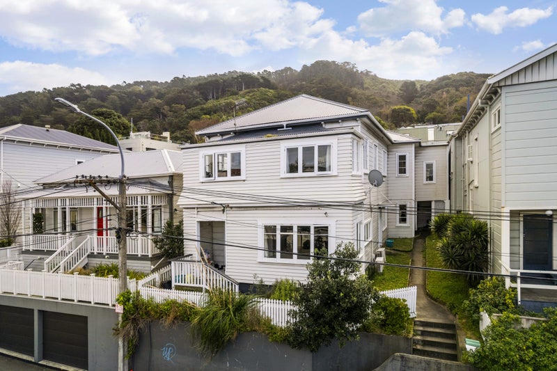 26 Tinakori Road, Thorndon, Wellington - Carousel 1