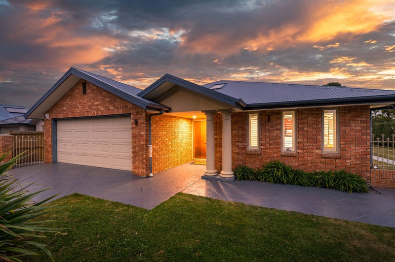 27 Providence Place, Redwood, Christchurch - Carousel 1