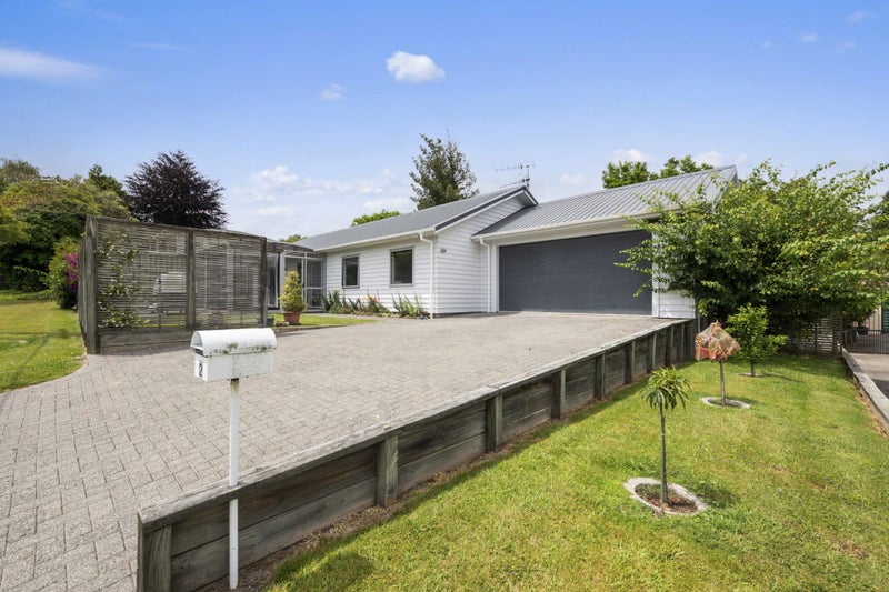 2 Jackson Street, Springfield, Rotorua - Carousel 1