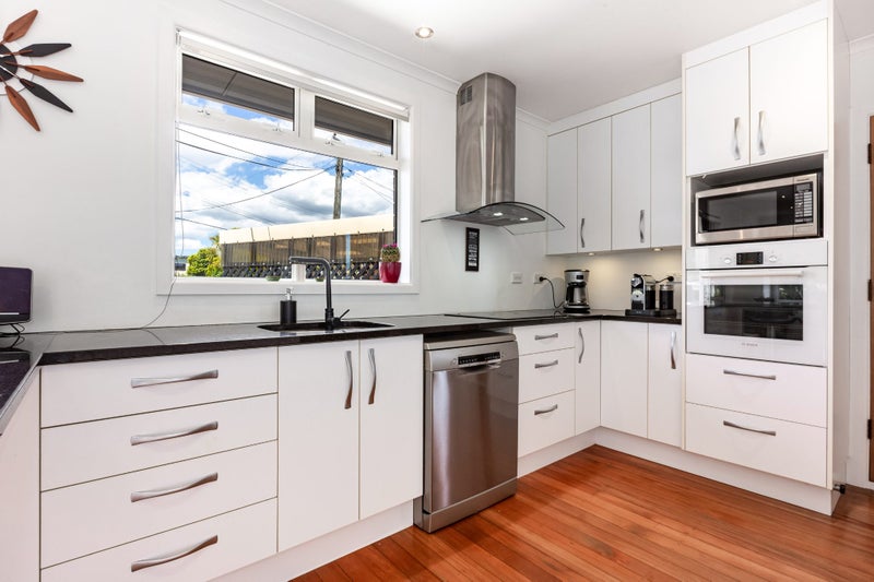 55 Hikurangi Street, Trentham, Upper Hutt - Carousel 2