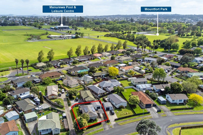 2/19 Bernina Place, Weymouth, Auckland - Carousel 12