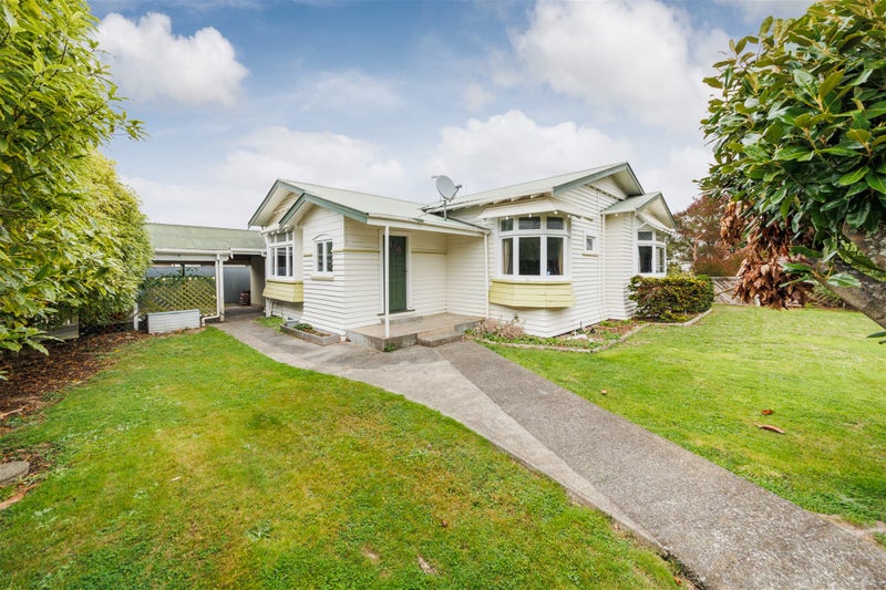 12 Cuba Street, Takaro, Palmerston North - Carousel 1
