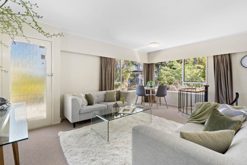 2/128 Monarch Avenue, Hillcrest, Auckland - Carousel 2
