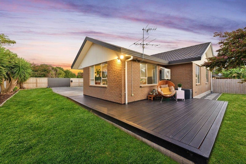 8 Woodbank Drive, Glen Eden, Auckland - Carousel 19