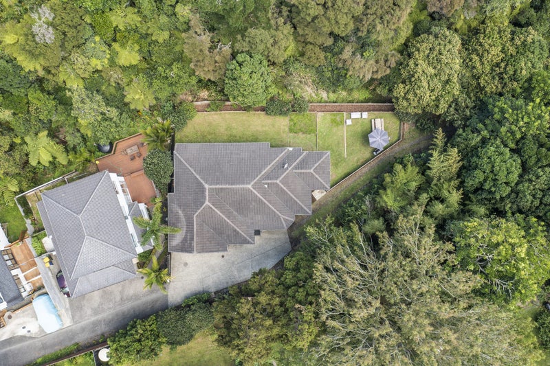 6C Cronin Place, Beach Haven, Auckland - Carousel 2