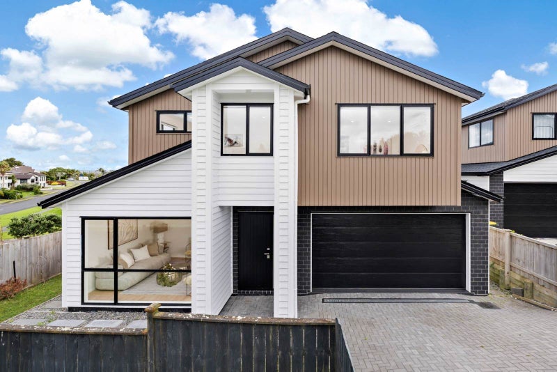 14 Matau Rise, Te Atatū Peninsula, Auckland - Carousel 1