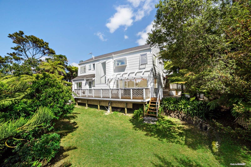 20 West Glade Crescent, Birkenhead, Auckland - Carousel 2