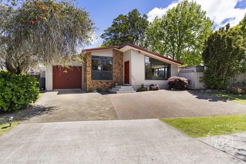 35 Carnoustie Drive, Wattle Downs, Auckland - Carousel 1