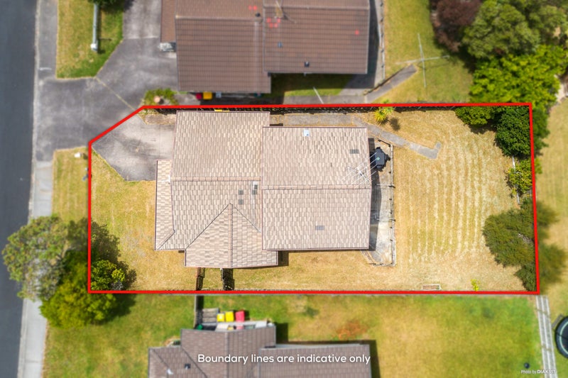 2/18 Barbados Drive, Unsworth Heights, Auckland - Carousel 2