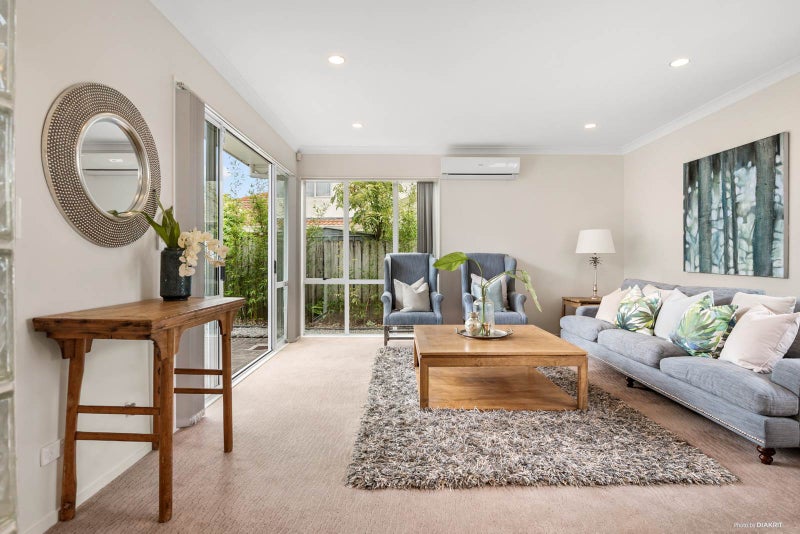 29 Tarnica Road, Northpark, Auckland - Carousel 2