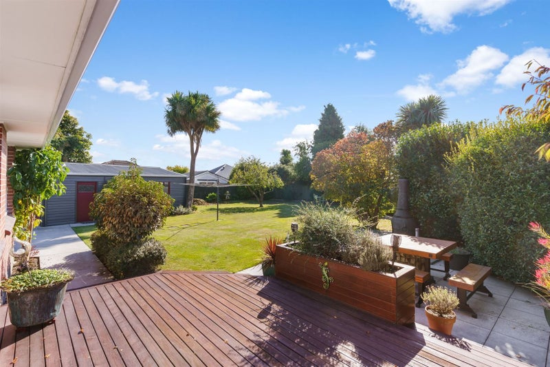 16 Adams Place, Woolston, Christchurch - Carousel 2